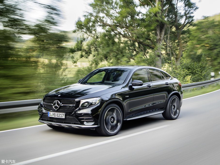 爱卡首页 汽车图片 奔驰 amg glc 轿跑suv 2016款amg glc 43 coupe