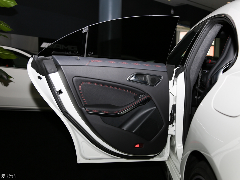 2015YCLA(j)AMG AMG CLA 45 4MATIC