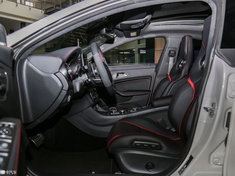 2015YCLAAMG AMG CLA 45 4MATIC