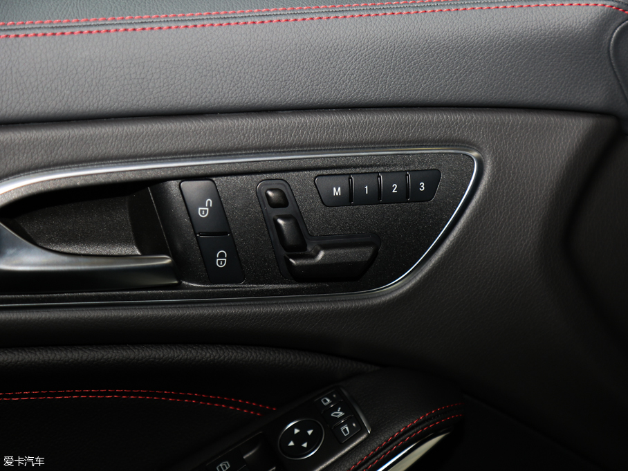 2015YCLAAMG AMG CLA 45 4MATIC