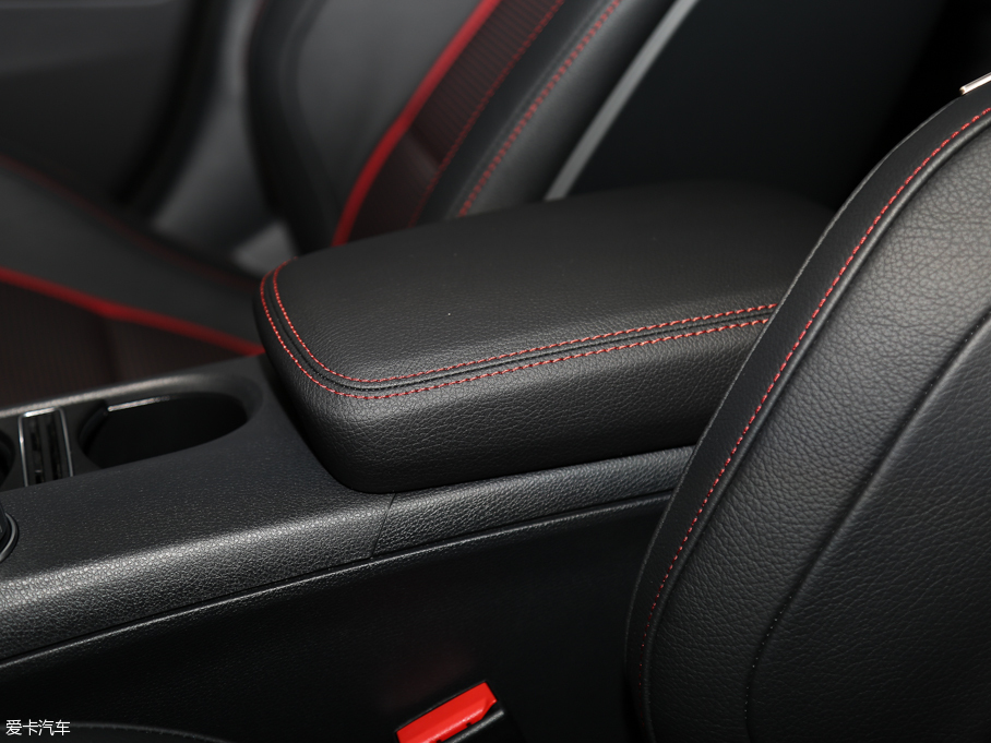 2015YCLAAMG AMG CLA 45 4MATIC