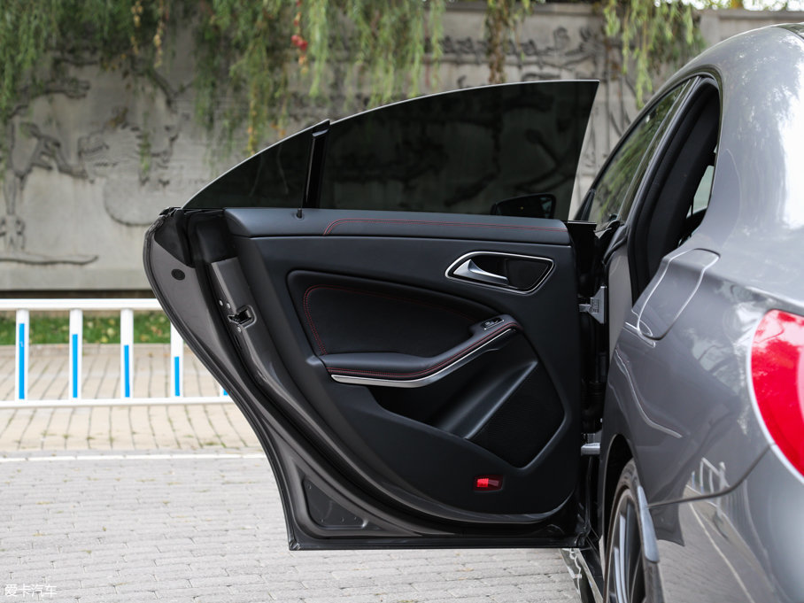 2015YCLAAMG AMG CLA 45 4MATIC