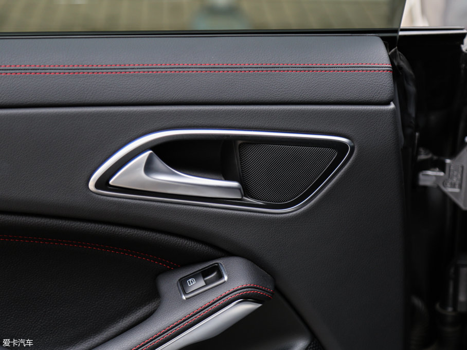 2015YCLAAMG AMG CLA 45 4MATIC