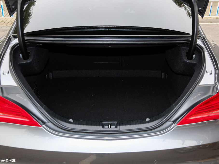 2015YCLA(j)AMG AMG CLA 45 4MATIC