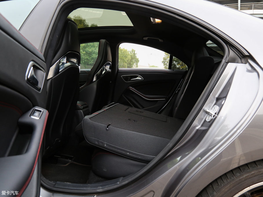 2015YCLA(j)AMG AMG CLA 45 4MATIC