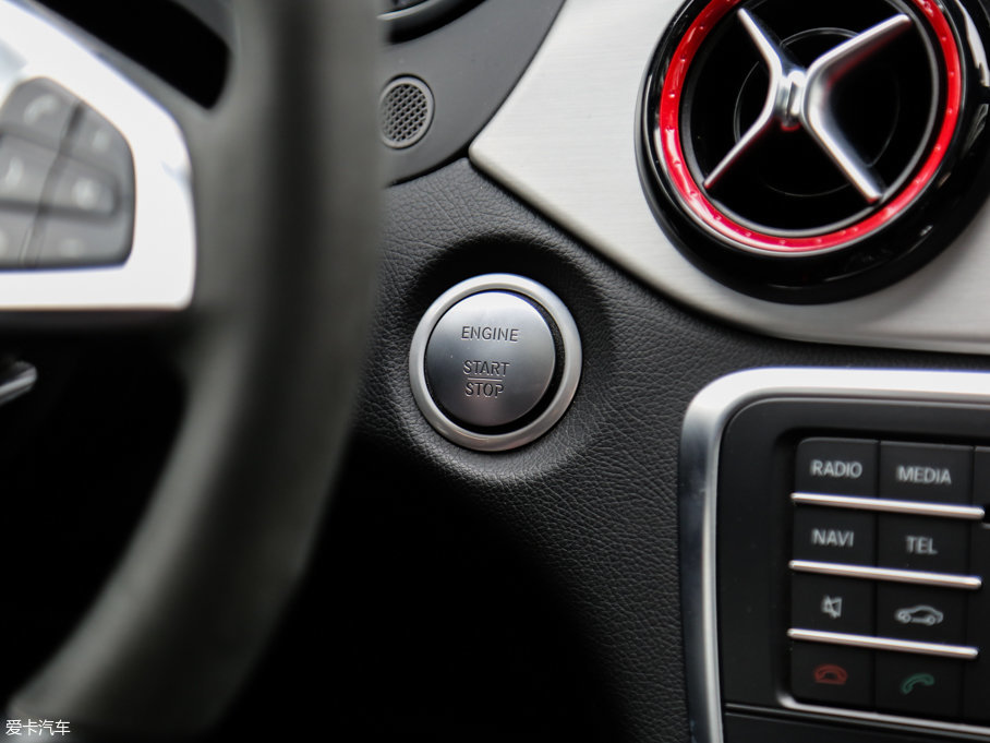 2015YCLAAMG AMG CLA 45 4MATIC