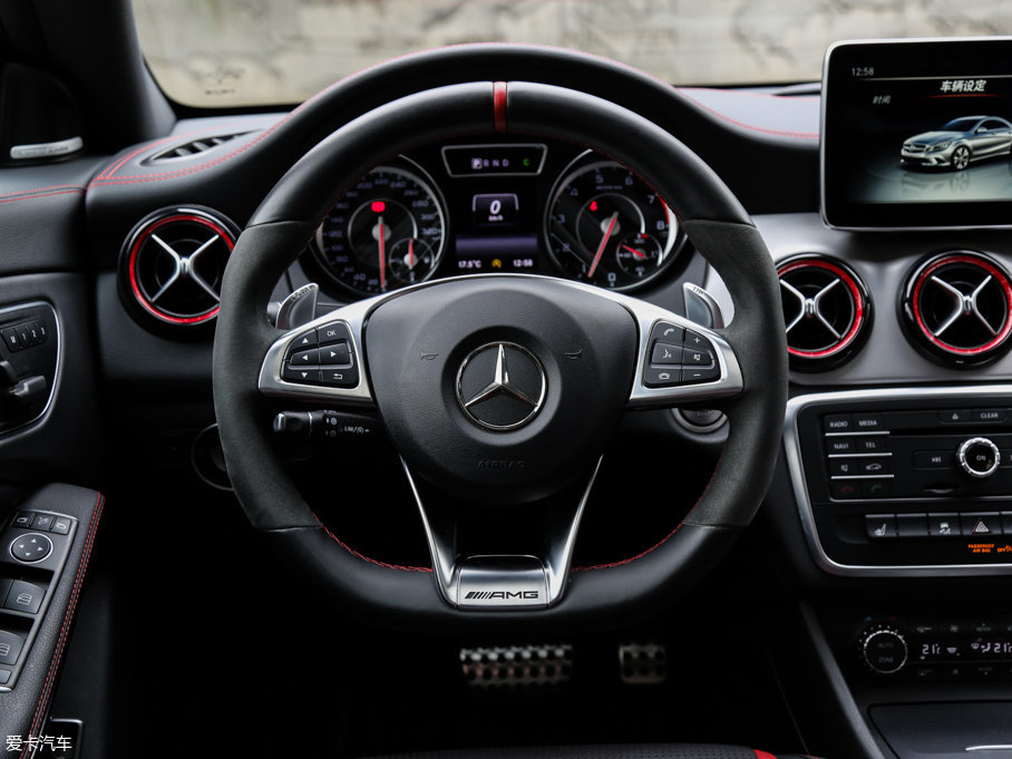 2015YCLAAMG AMG CLA 45 4MATIC