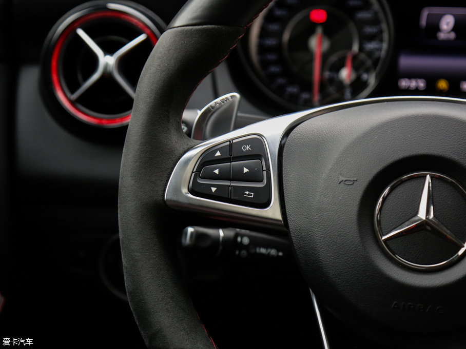 2015YCLAAMG AMG CLA 45 4MATIC