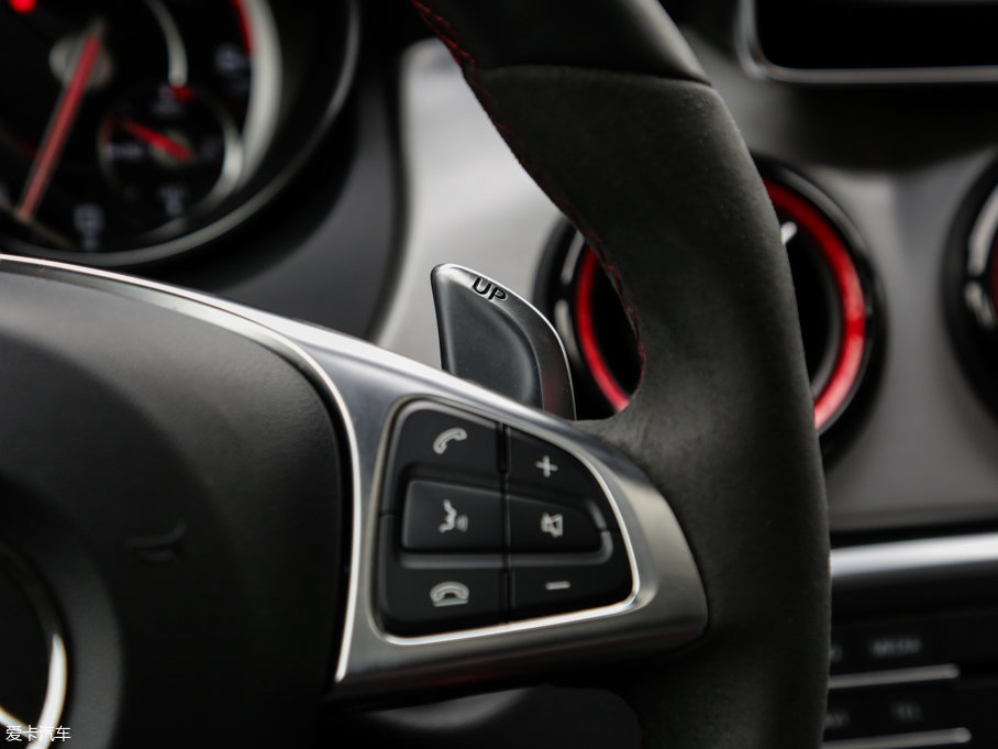 2015YCLA(j)AMG AMG CLA 45 4MATIC