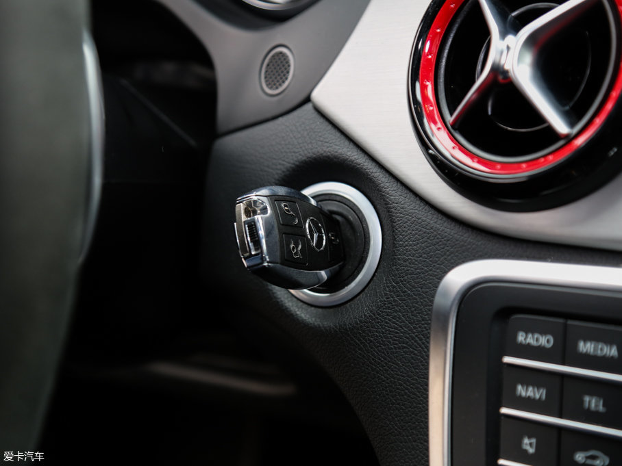 2015YCLAAMG AMG CLA 45 4MATIC