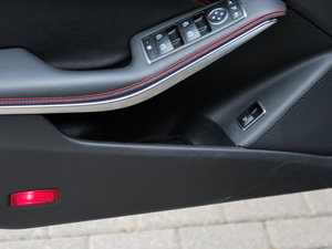 2015AMG CLA 45 4MATIC ǰTg