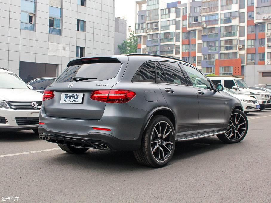 2017YGLC AMG AMG GLC 43 4MATIC ؄e