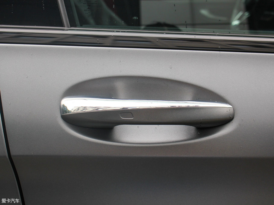 2017YGLC AMG AMG GLC 43 4MATIC ؄e