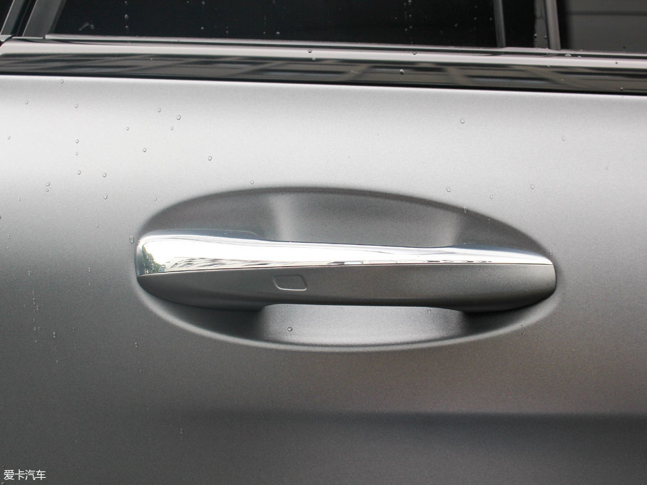 2017YGLC AMG AMG GLC 43 4MATIC ؄e