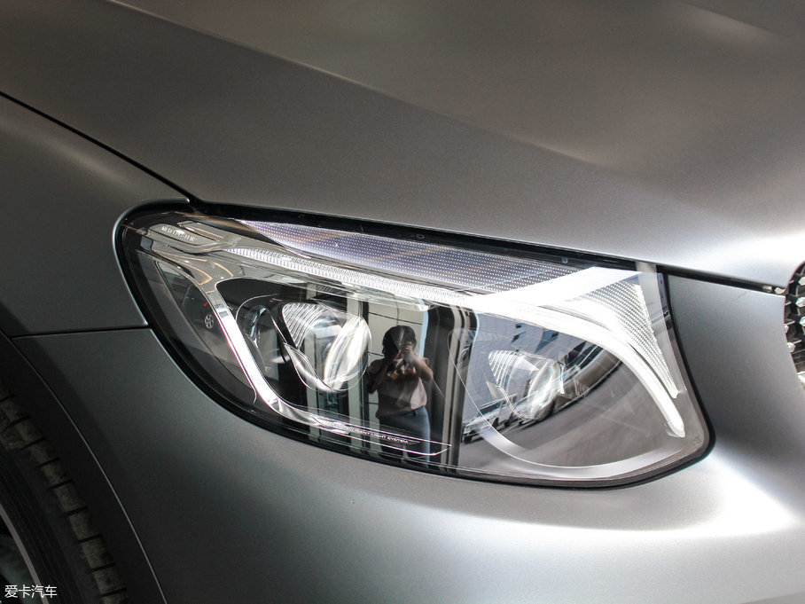 2017YGLC AMG AMG GLC 43 4MATIC ؄e