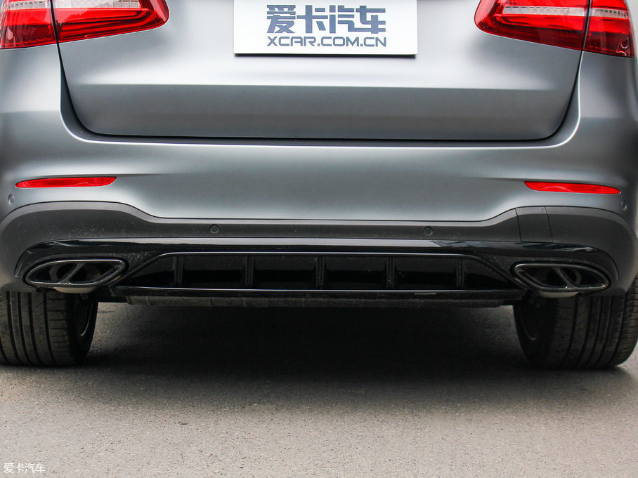 2017YGLC AMG AMG GLC 43 4MATIC ؄e