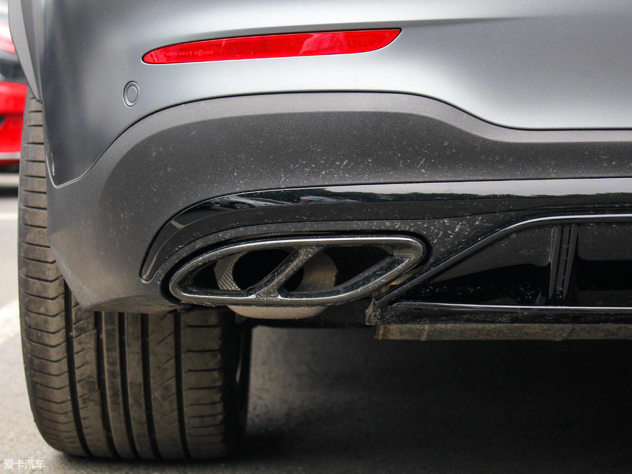 2017YGLC AMG AMG GLC 43 4MATIC ؄e