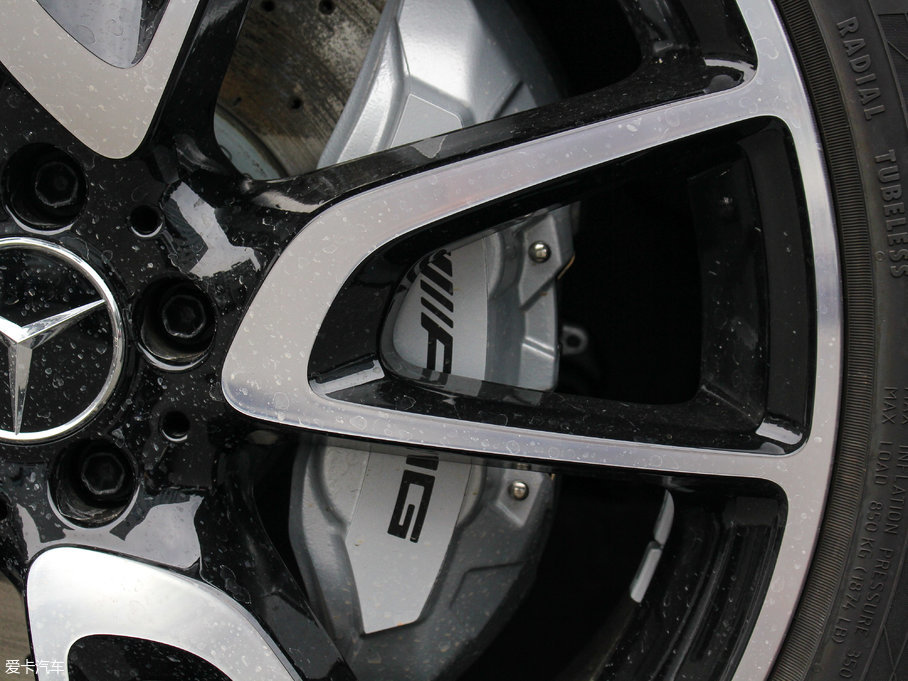 2017YGLC AMG AMG GLC 43 4MATIC ؄e