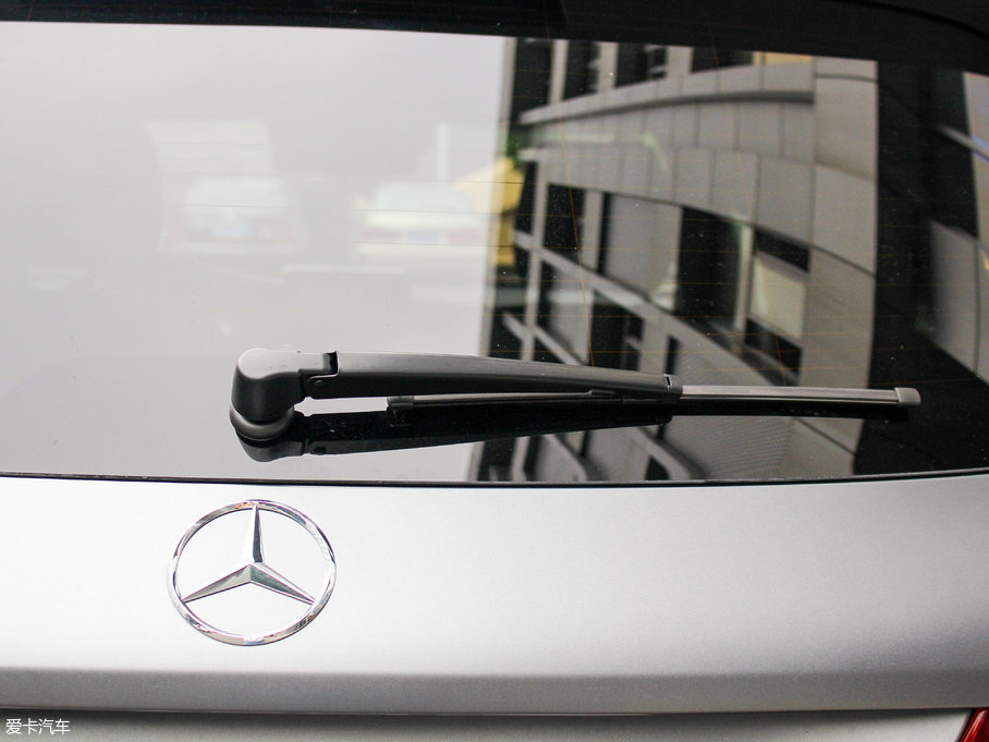 2017YGLC AMG AMG GLC 43 4MATIC ؄e