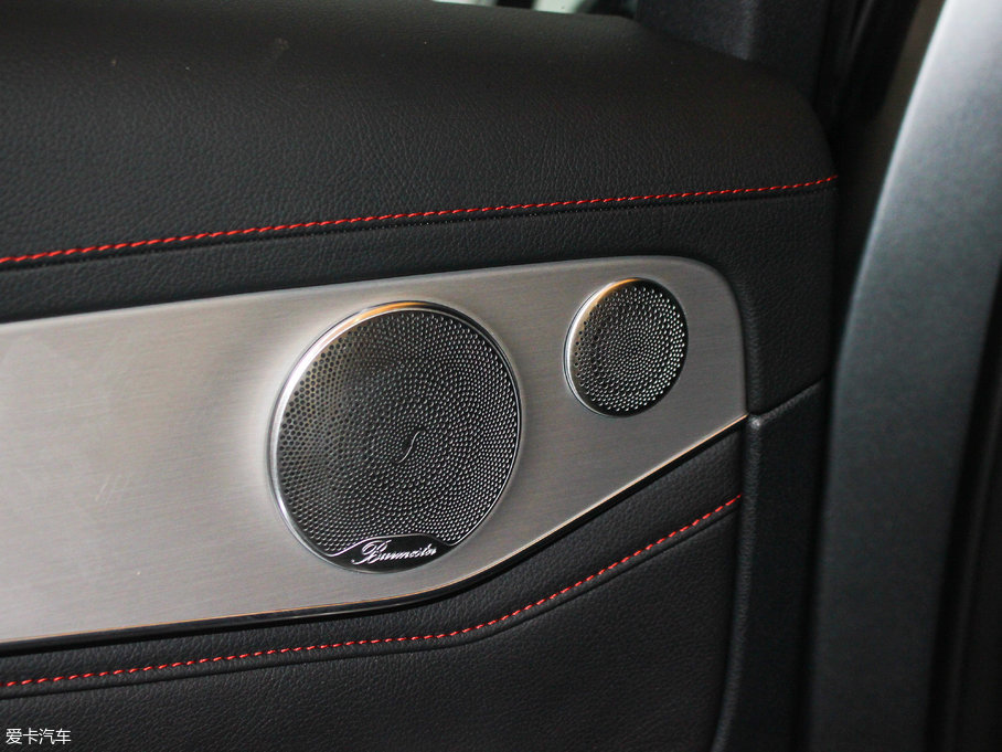 2017YGLC AMG AMG GLC 43 4MATIC ؄e