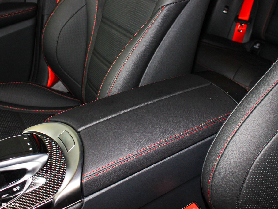 2017YGLC AMG AMG GLC 43 4MATIC ؄e