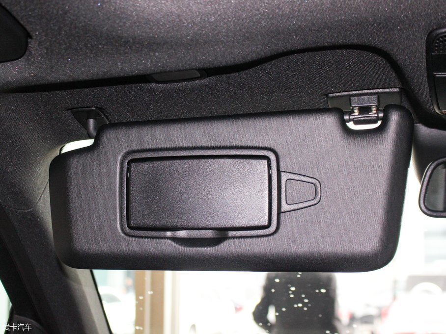 2017YGLC AMG AMG GLC 43 4MATIC ؄e