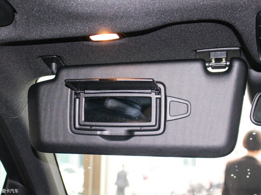 2017YGLC AMG AMG GLC 43 4MATIC ؄e