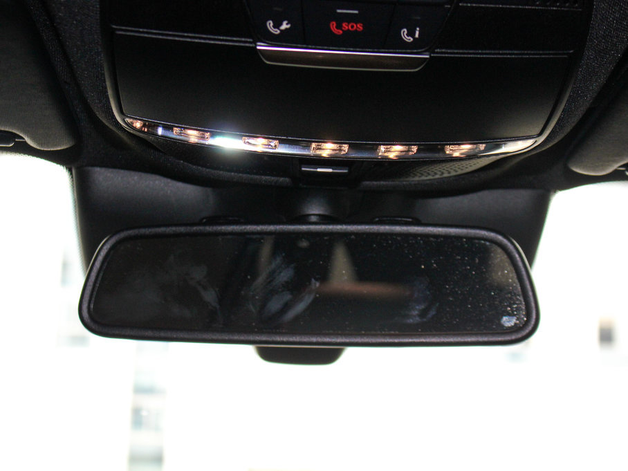 2017YGLC AMG AMG GLC 43 4MATIC ؄e