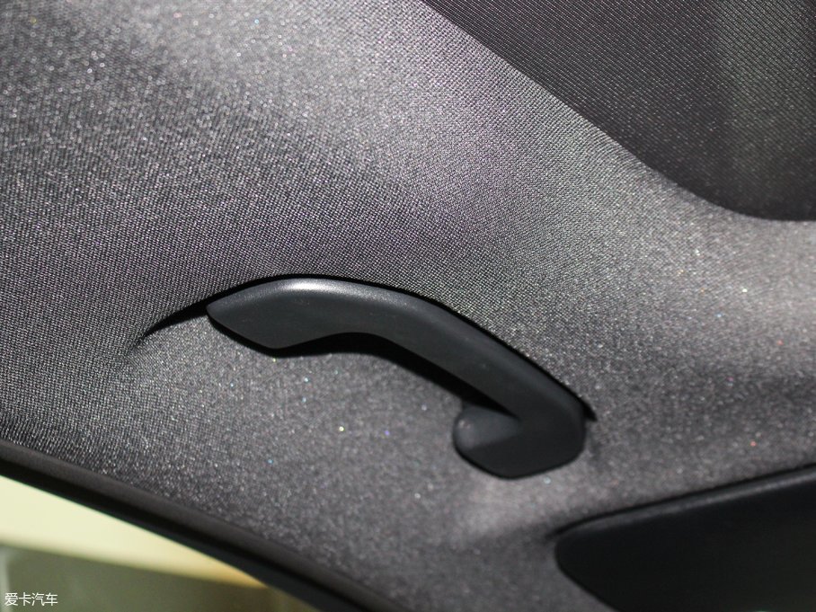 2017YGLC AMG AMG GLC 43 4MATIC ؄e