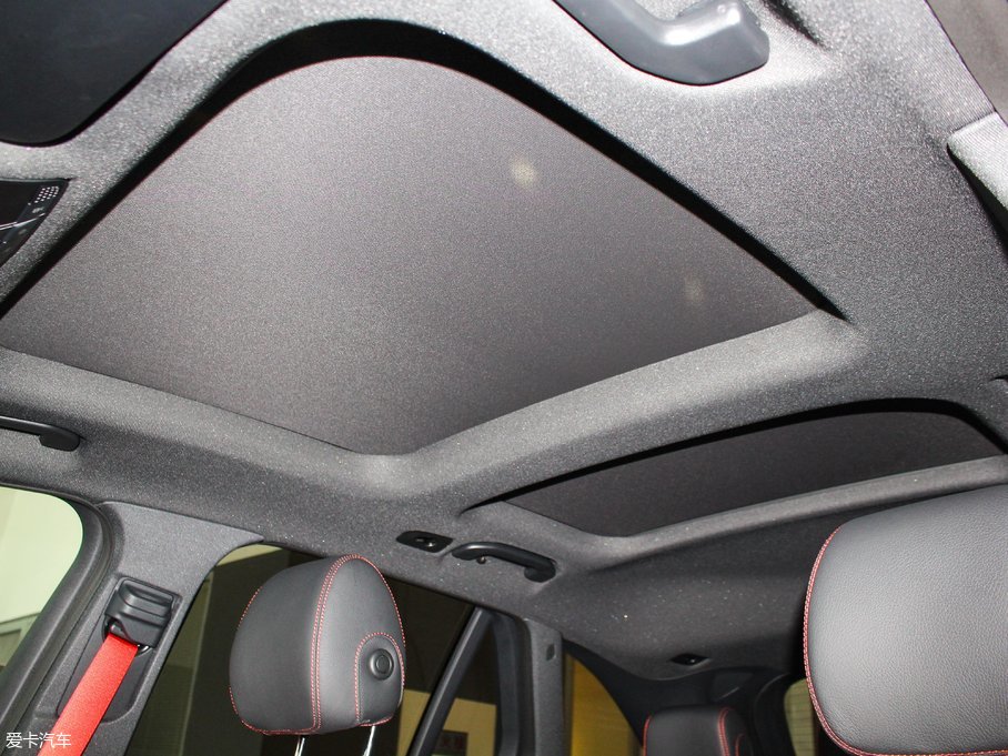 2017YGLC AMG AMG GLC 43 4MATIC ؄e