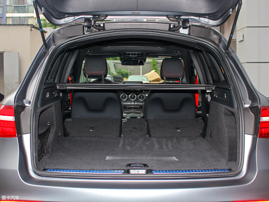 2017YGLC AMG AMG GLC 43 4MATIC ؄e