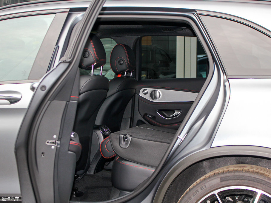 2017YGLC AMG AMG GLC 43 4MATIC ؄e