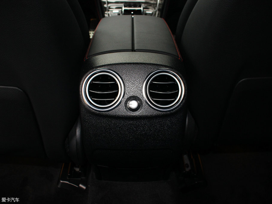 2017YGLC AMG AMG GLC 43 4MATIC ؄e