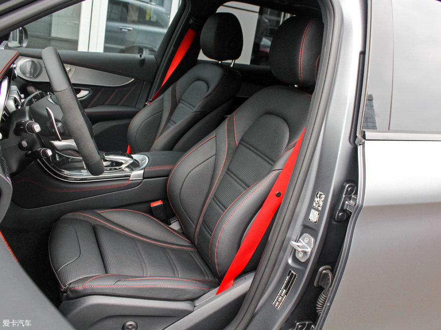 2017YGLC AMG AMG GLC 43 4MATIC ؄e