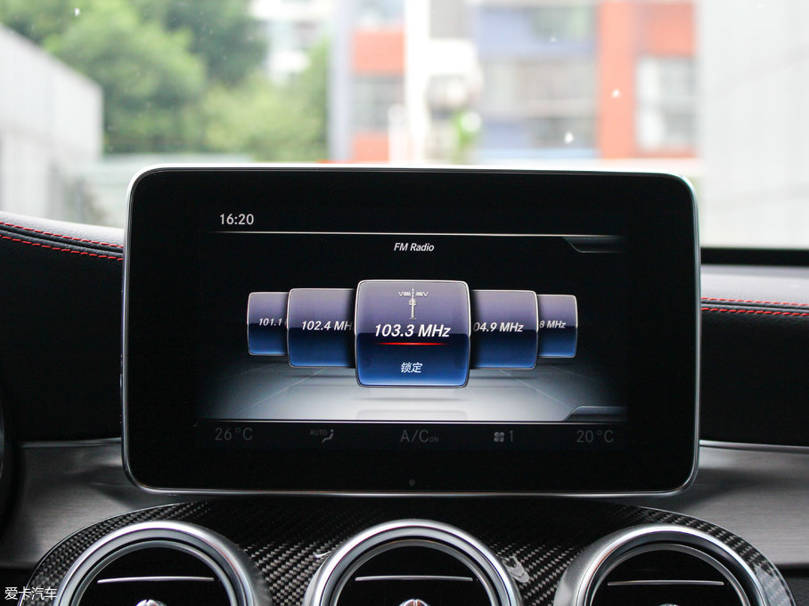 2017YGLC AMG AMG GLC 43 4MATIC ؄e