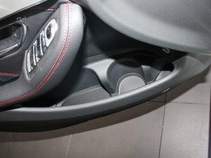 2017A(y)MG GLC 43 4MATIC ؄e g