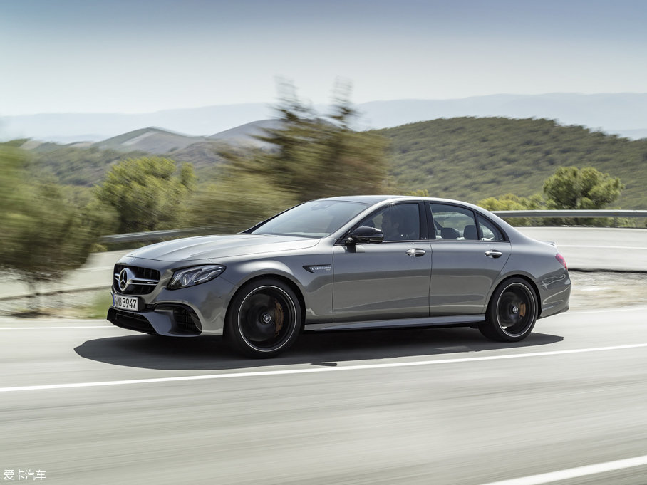 2017YEAMG AMG E 63 S