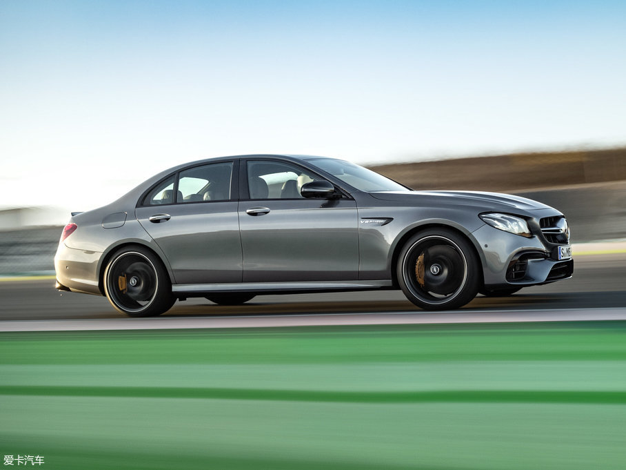 2017YEAMG AMG E 63 S