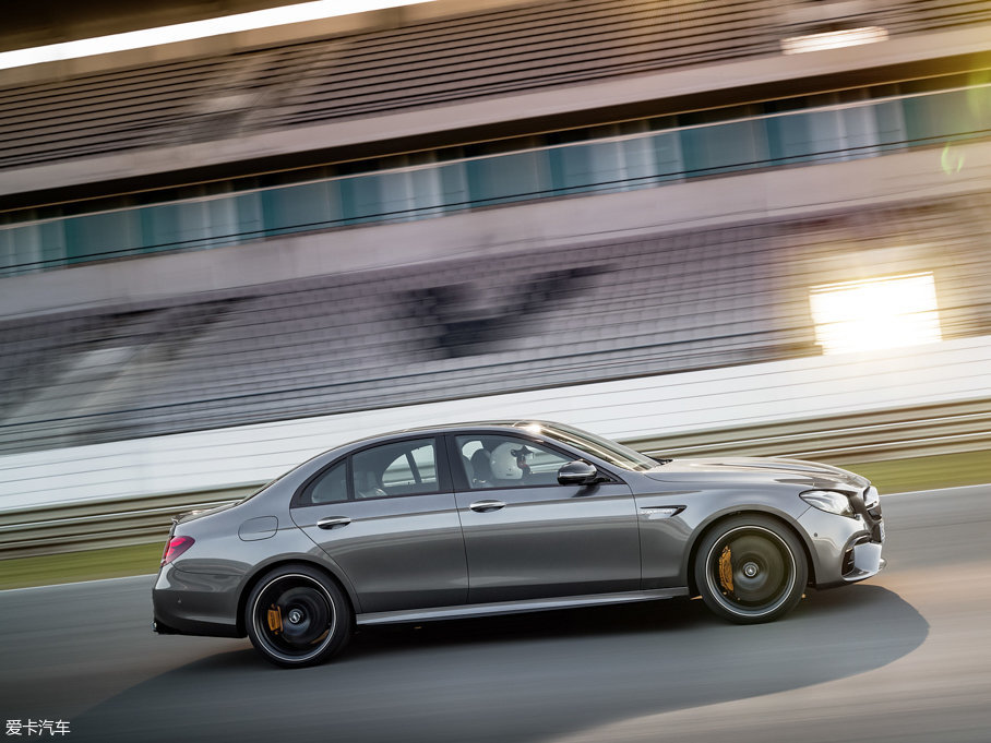 2017YEAMG AMG E 63 S