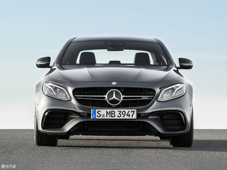 2017YEAMG AMG E 63 S