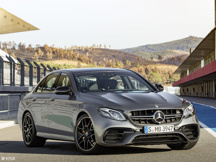 2017YEAMG AMG E 63 S