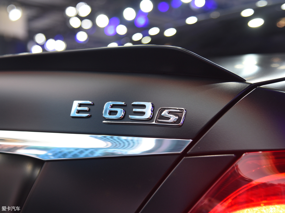 2017YEAMG AMG E 63 S 4MATIC+ ؄e