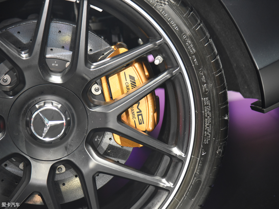 2017YEAMG AMG E 63 S 4MATIC+ ؄e