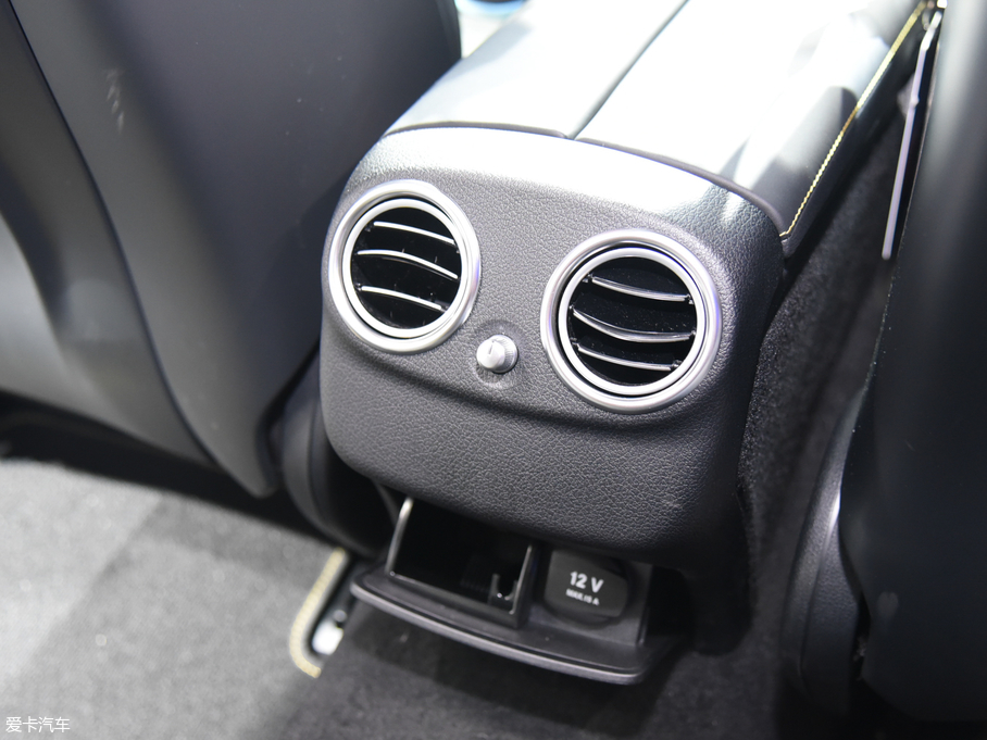 2017YE(j)AMG AMG E 63 S 4MATIC+ ؄e