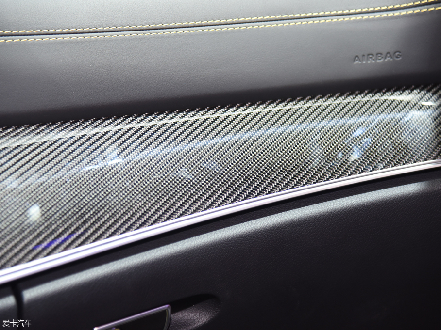 2017YEAMG AMG E 63 S 4MATIC+ ؄e