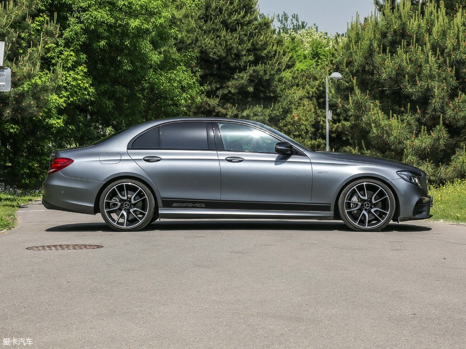 2017AMG E AMG E 43 4MATIC ر