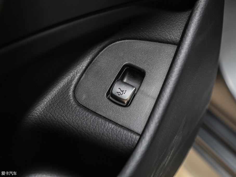 2017YEAMG AMG E 43 4MATIC ؄e