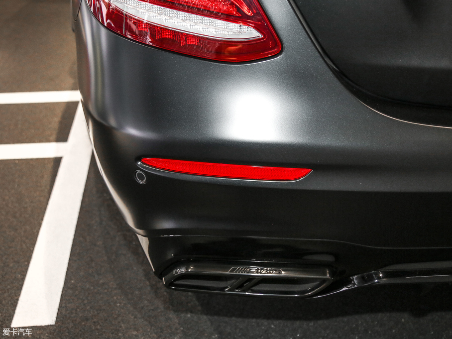 2017YEAMG AMG E 63 S 4MATIC+ ؄e