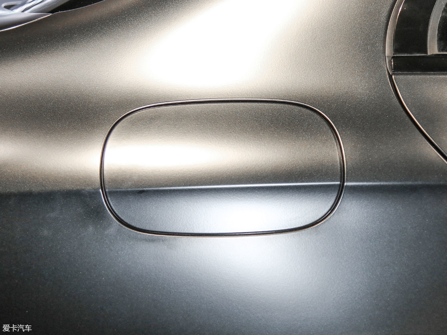 2017YEAMG AMG E 63 S 4MATIC+ ؄e