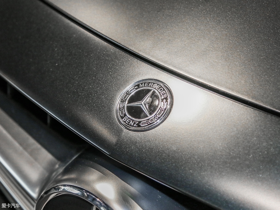 2017YEAMG AMG E 63 S 4MATIC+ ؄e